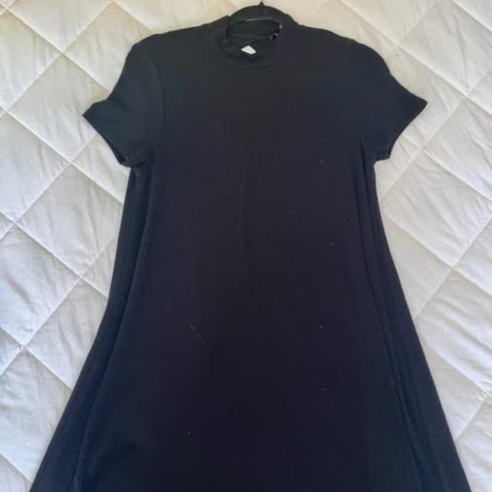Forever 21 Black Short Sleeve Dress